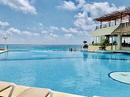 Beach and Ocean Front Apartments 1