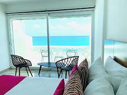 Beach and Ocean Front Apartments 1