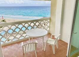 Beach and Ocean Front Apartments 1