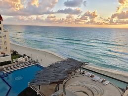 Beach and Ocean Front Apartments 1