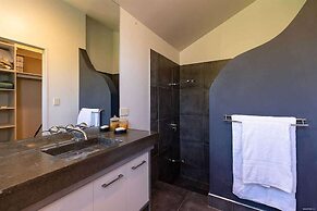 Modern Alpine Living with Spectacular View