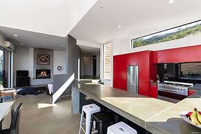 Modern Alpine Living with Spectacular View