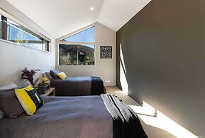 Modern Alpine Living with Spectacular View