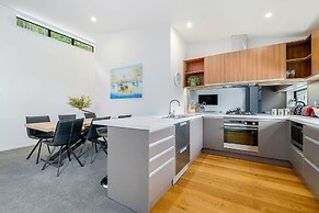 Bright, Modern, Plush - Brand New Townhouse