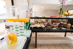 Boulevard Central Canasvieiras Hotel