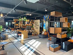 Moxy Lille City