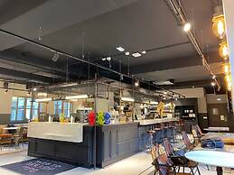 Moxy Lille City