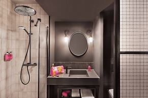 Moxy Lille City