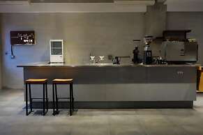 CoffeeLoft Inn &  Café