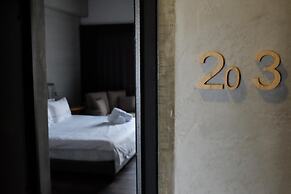 CoffeeLoft Inn &  Café