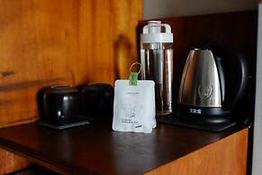 CoffeeLoft Inn &  Café