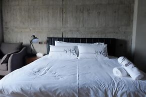 CoffeeLoft Inn &  Café