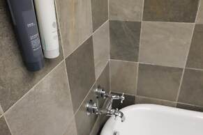 CoffeeLoft Inn &  Café