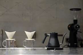 CoffeeLoft Inn &  Café