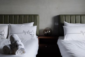 CoffeeLoft Inn &  Café