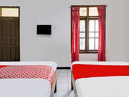 OYO 2157 Pondok Gembyang Air Panas Alam