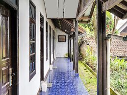 OYO 2157 Pondok Gembyang Air Panas Alam