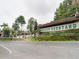 OYO 2157 Pondok Gembyang Air Panas Alam