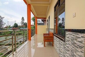 OYO 2162 Pondok Wisata Sri Widodo