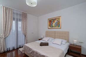 Luxury Rooms near Beach 1