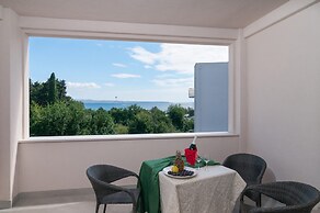 Luxury Rooms near Beach 1