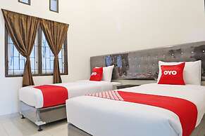 OYO 2192 D'ostha HomeStay Syariah