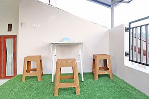 OYO 2192 D'ostha HomeStay Syariah