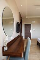 Cosmique Clarks Inn Suites , Goa