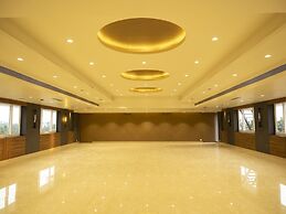 Cosmique Clarks Inn Suites , Goa