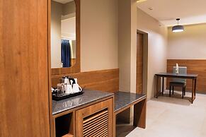 Cosmique Clarks Inn Suites , Goa