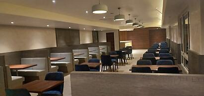 Cosmique Clarks Inn Suites , Goa