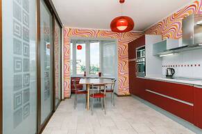 Two-storey apartment near IEC