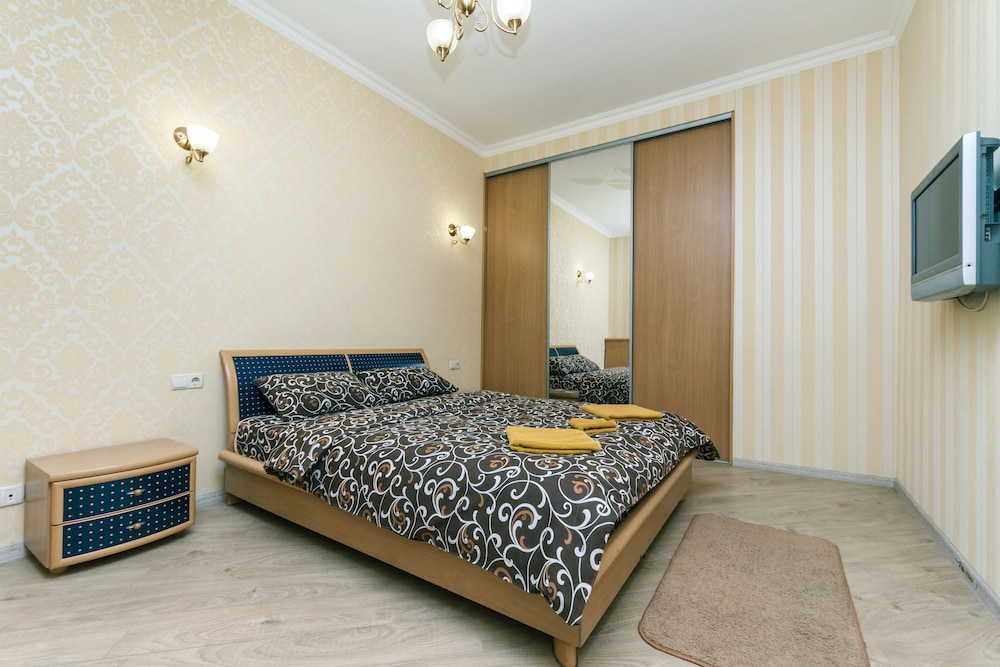 Apartment near Ocean Plaza