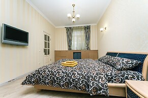 Apartment near Ocean Plaza