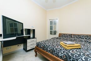 Apartment near Ocean Plaza