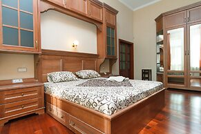 Apartment near Olympic Stadium