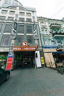 Apartment near Olympic Stadium