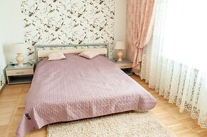 Apartment on Lesi Ukrainky Blvd