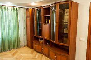 Apartment on Lesi Ukrainky Blvd