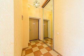 Cozy studio apartment near Palace Ukraina