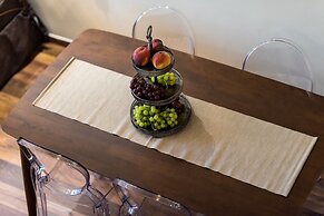 Oinoelia Luxury Suites & Residence