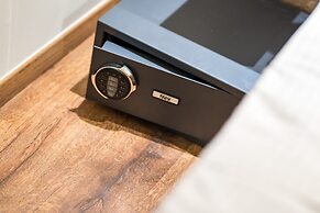 Oinoelia Luxury Suites & Residence