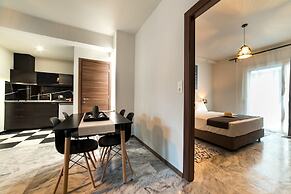 Oinoelia Luxury Suites & Residence