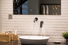 Oinoelia Luxury Suites & Residence