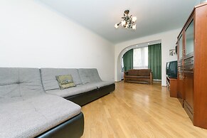 Apartment on Sheptitskogo str