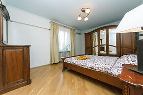 Apartment on Sheptitskogo str