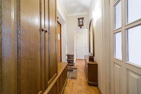 Apartment near Olympic Stadium