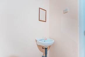 Super OYO 2034 Eden Guest House