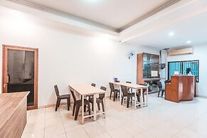 Super OYO 2034 Eden Guest House