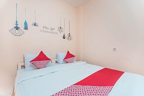 Super OYO 2034 Eden Guest House